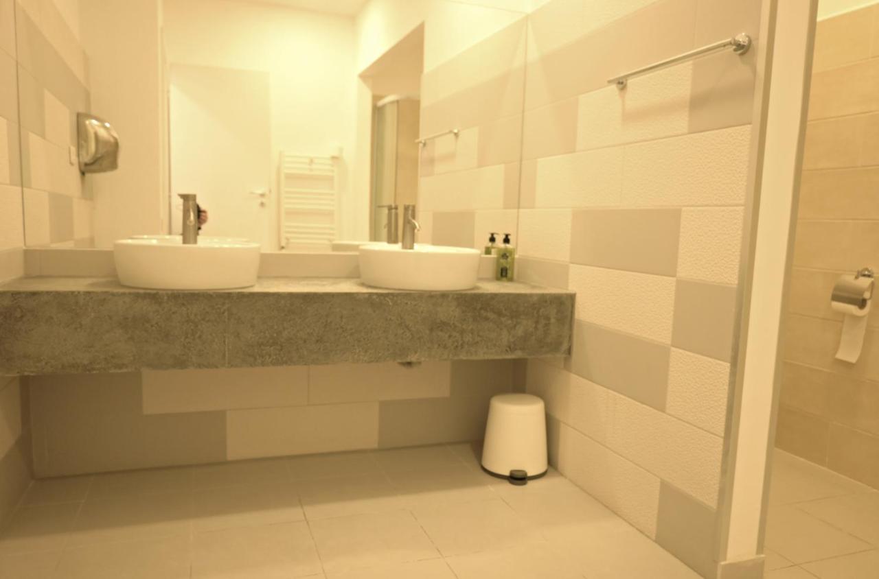 Luana Airport Apartments #4 Отопени Екстериор снимка