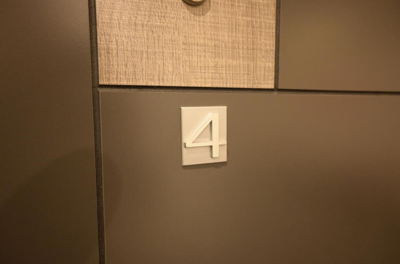Luana Airport Apartments #4 Отопени Екстериор снимка