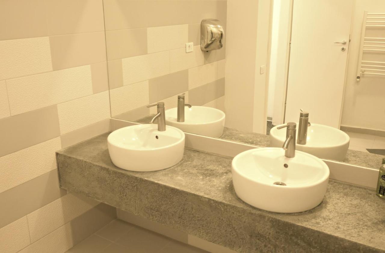 Luana Airport Apartments #4 Отопени Екстериор снимка